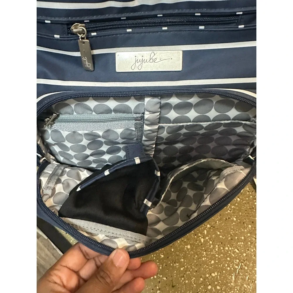JuJuBe Diaper Bag Navy White Stripe Mommy‎ Tote Messenger Bag with Changing Pad